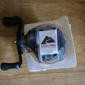 Ozark Trail Black Fishing Reel